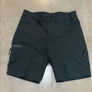 KUIU Men's Dark Gray Cargo Shorts